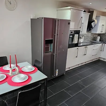 Airbnb Palace * Birmingham